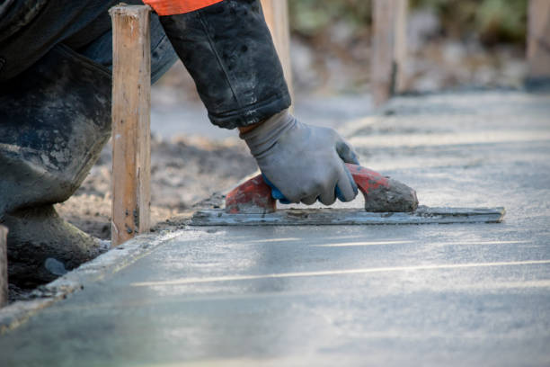 Best Concrete Pool Decks in Newhall, IA